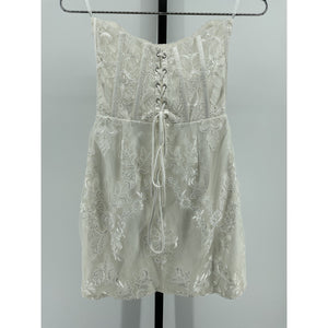 V. Chapman 'Nigella' White Polyester Dress Size 4