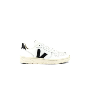Veja Classic Extra White And Black V10 Sneakers Size US 8
